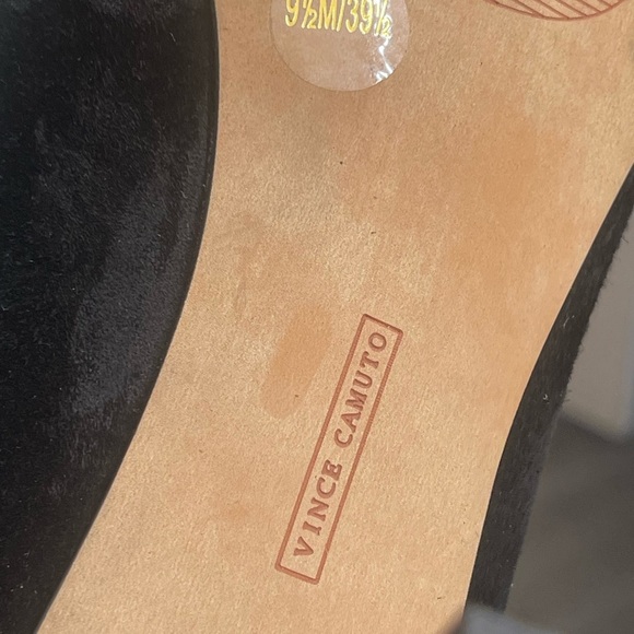 Vince Camuto Women Vaniesha Ankle Boots
Booties Black Suede Stiletto Zip 9.5M - Picture 12 of 13